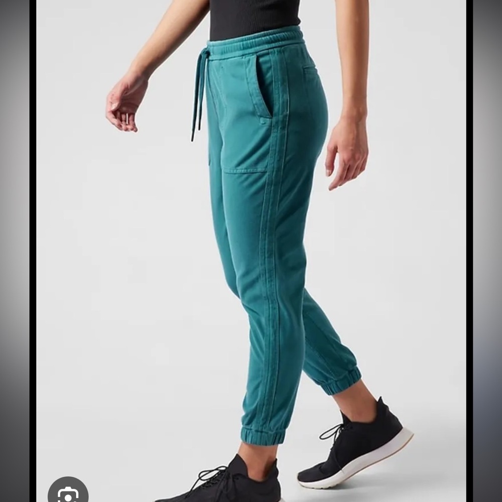 Athleta farallon joggers pant